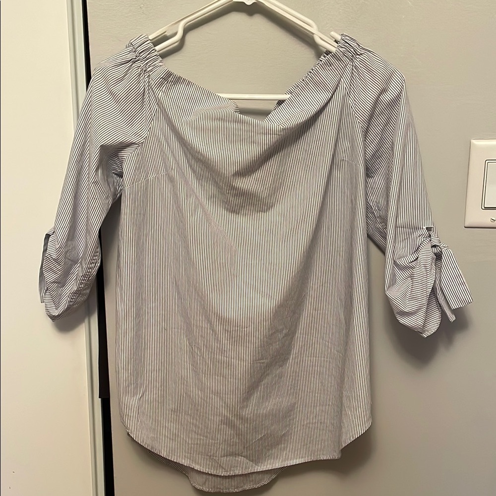 Babaton Gray Relaxed off shoulder  Blouse